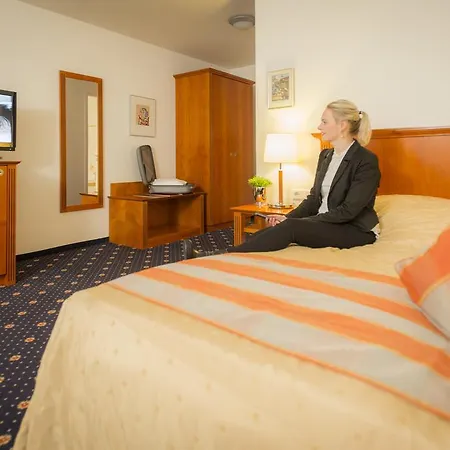 Hotell Residenz 4*